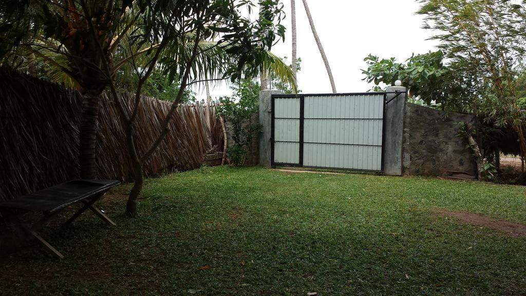 Yaye Guest House Tissamaharama Exterior foto