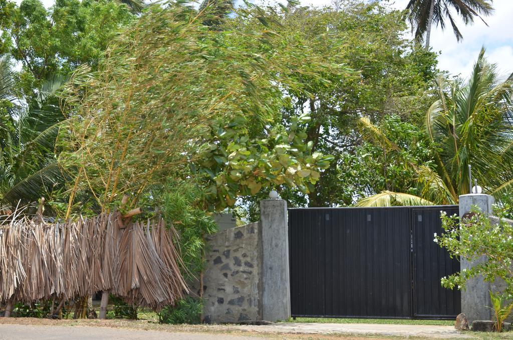 Yaye Guest House Tissamaharama Exterior foto